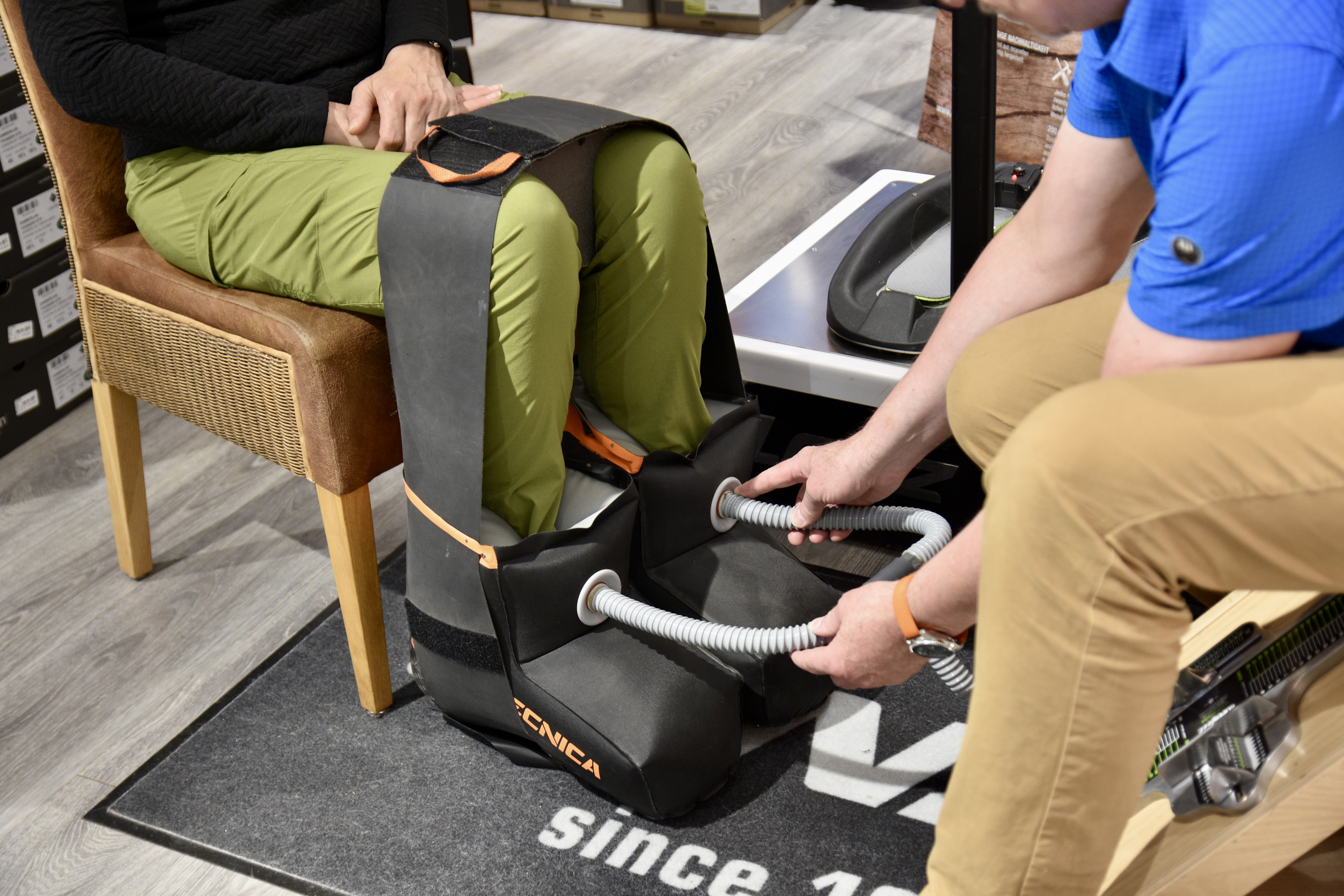 Thermische Anpassung von Schuhen mit Spezialmanschetten